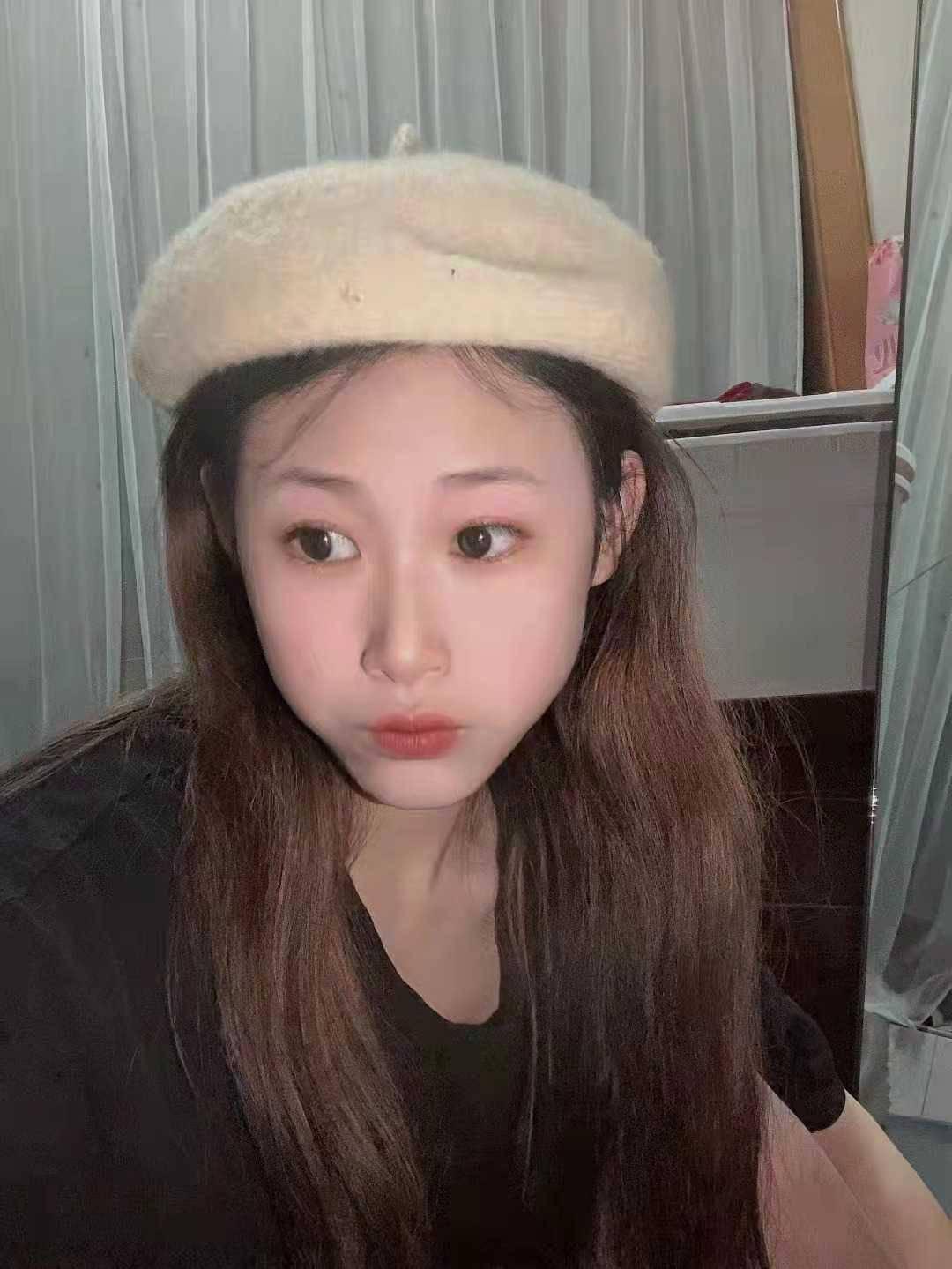 初次下海的兼职美女